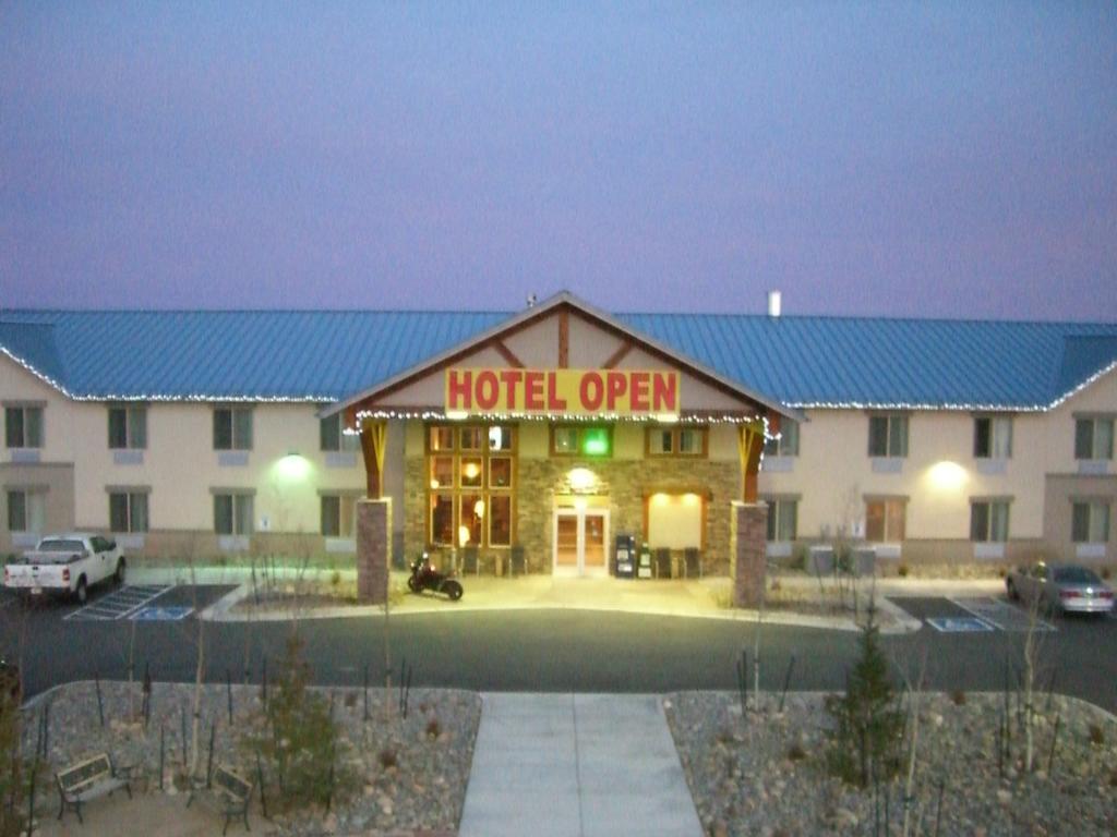A Riverside Inn Travelodge By Wyndham Fairplay Exterior foto
